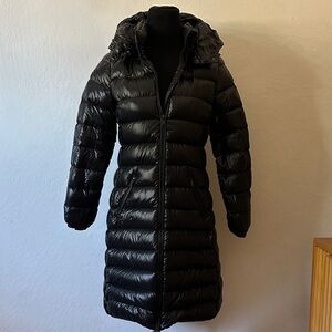 Women’s Aritzia Babaton Hudson Black Long Puffer